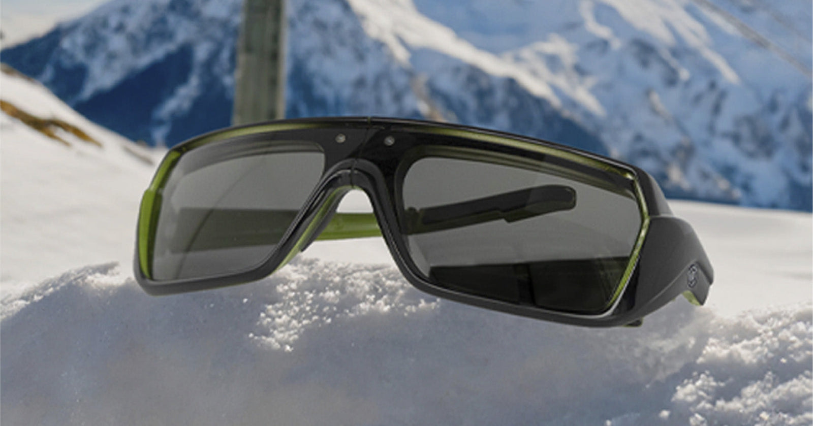 Popticals Journal What is Chromatic Aberration? The Science of Color Fringing