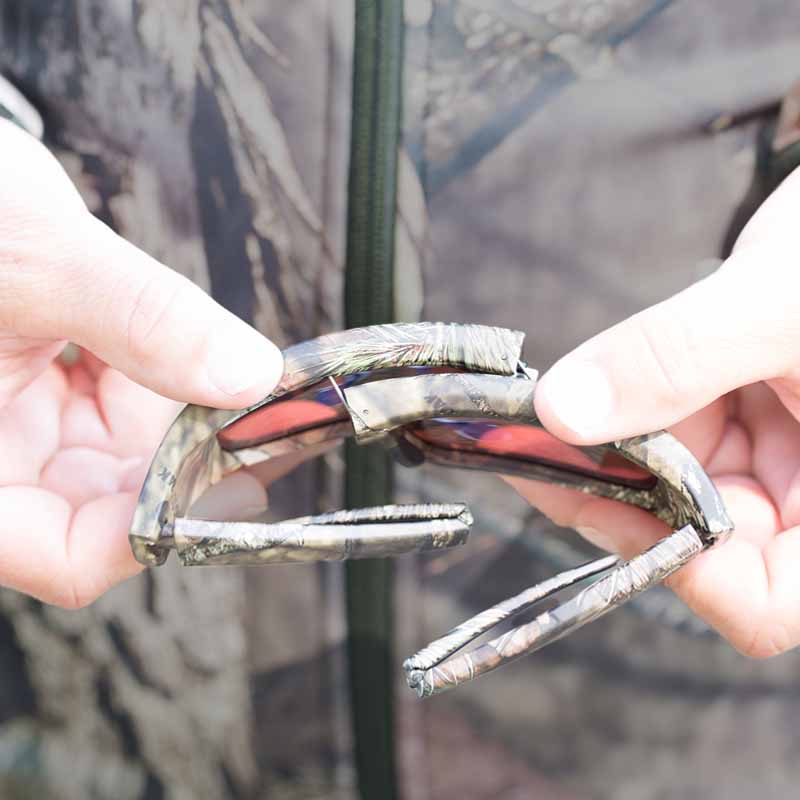 Mossy Oak and Popticals Sunglasses, Hunter opening Popticals Mossy Oak Sunglasses